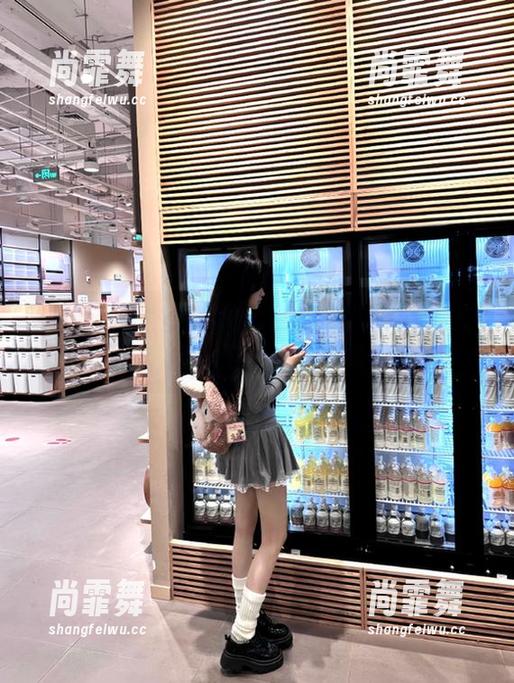 17c黑料导航：从此不怕穷追她们的八卦，收获独特视角！