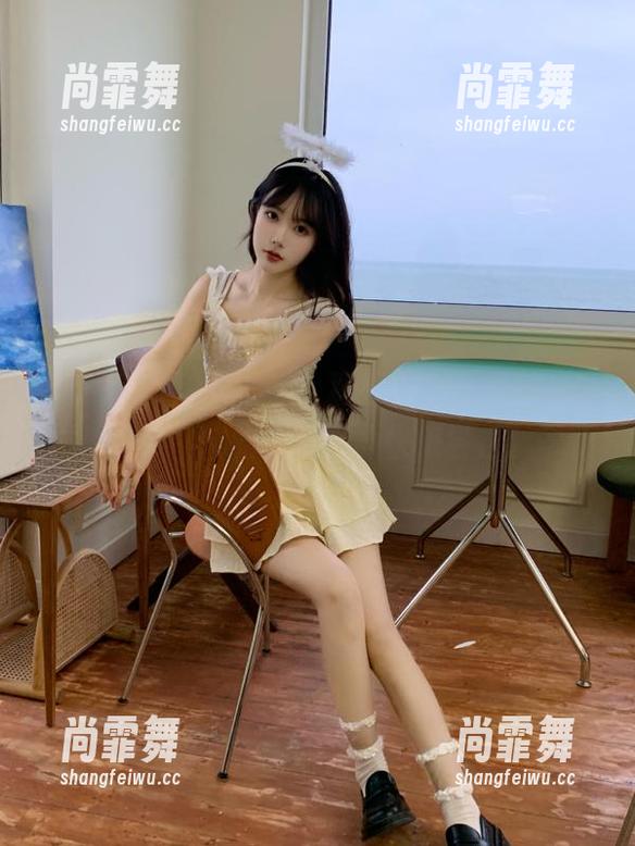 喂，大家！猜猜哪个瓜是免费？就是“17吃瓜”啊，快来尝尝！