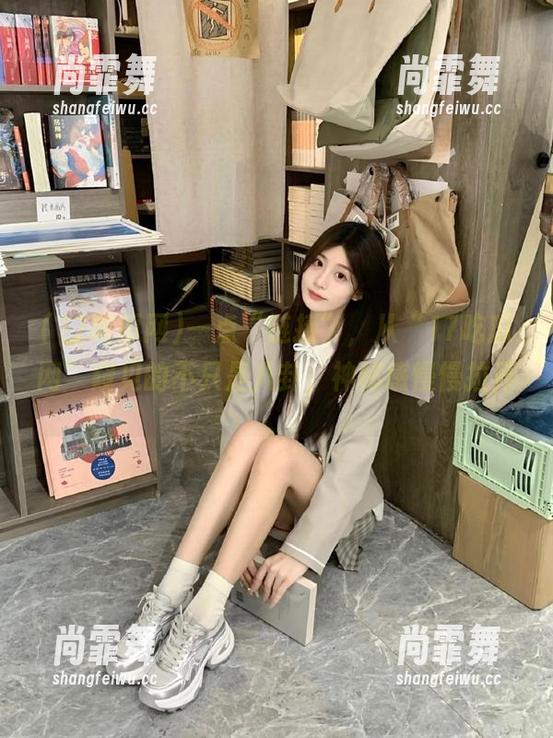 17吃瓜网 一点“链接”,从“17吃瓜网”窥见的不只是八卦,神秘感慢慢拉开。