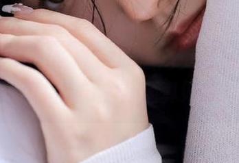 听说17吃瓜网页有超高的“绯闻指数”，我还真好奇！