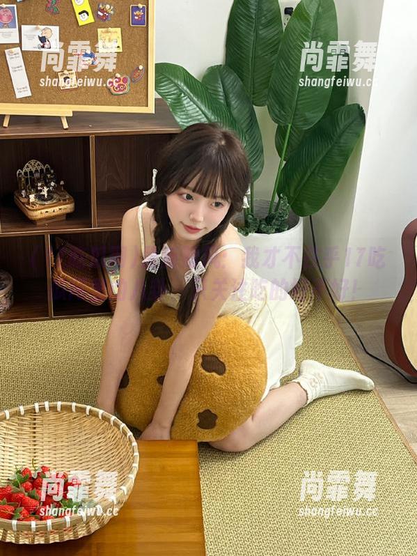 最新跟风：我才不在乎17吃瓜网里的八卦，只关注吃的好不好！
