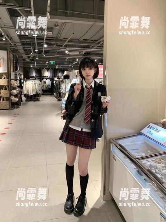 别让“1970s蜜桃色”光鲜的外表迷了眼，地址里面满是黑料，先炸一波！