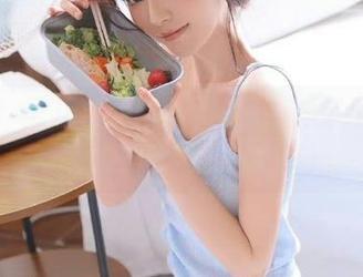 刚登录51.fun，手指却不由自主在屏幕上游走…