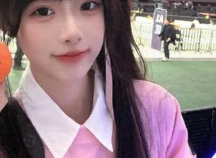 51吃瓜入口的在线热度真让人上瘾，每次进来都觉得自己被喂饱了八卦！