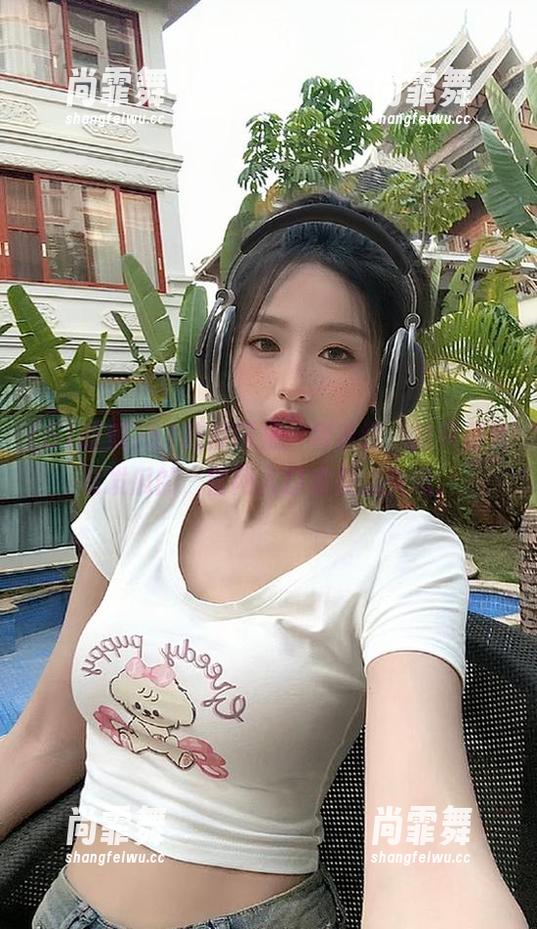 51吃瓜网站：别看我，我只是负责发瓜的，官网入口才是重头戏。