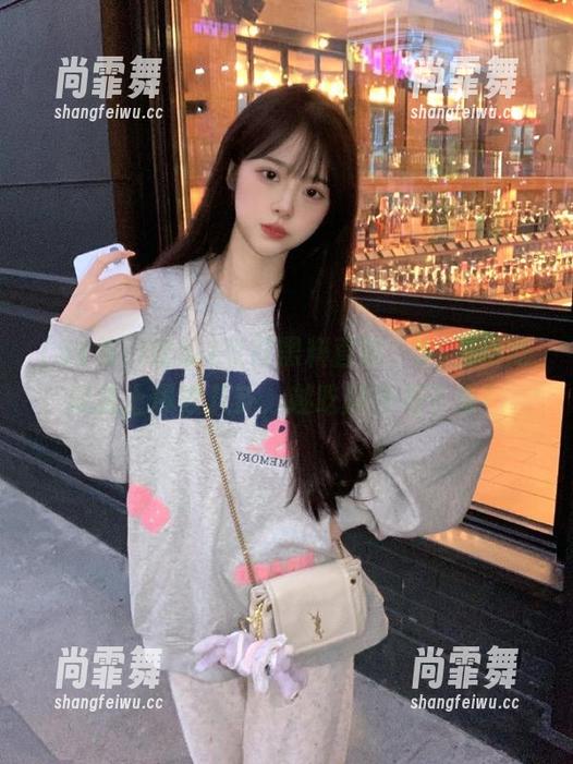 今日黑料直达，51热门吃瓜送上爆款八卦，越吃越停不下来！
