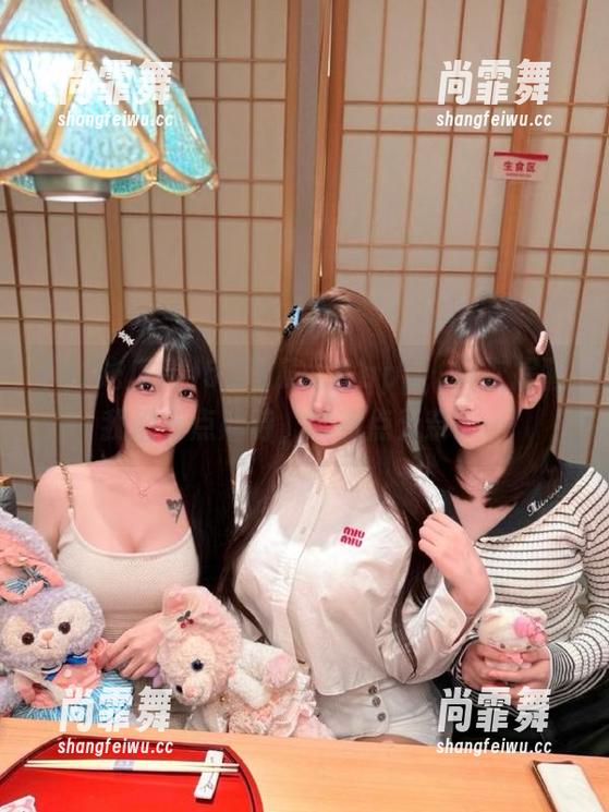 52吃瓜网的app，每次提醒我都有点期待，又有点无奈……