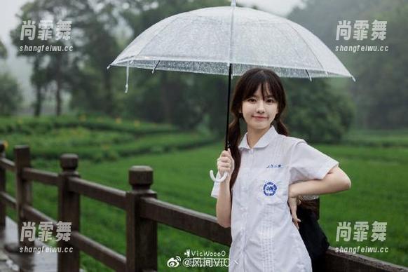 911吃瓜 911吃瓜app:今天的新闻似乎比我的朋友圈还精彩,仿佛人人都是戏精。