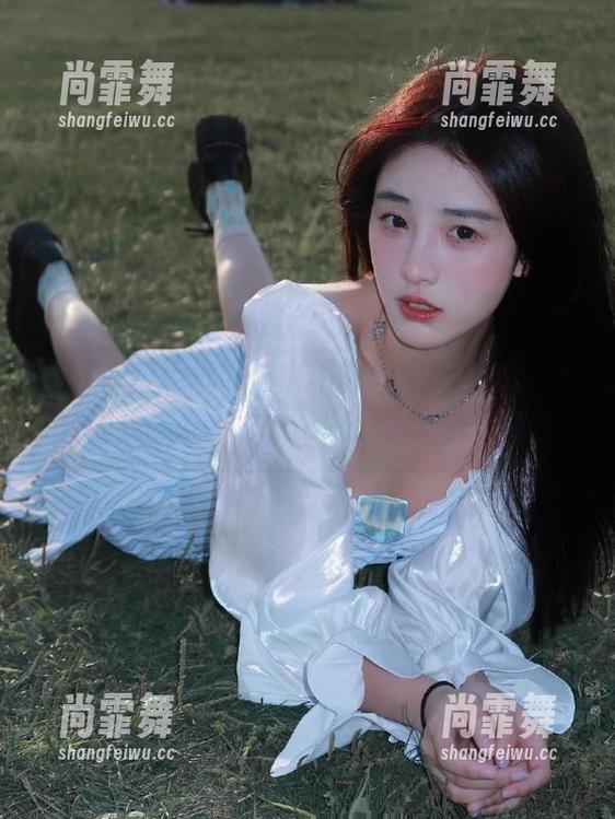 地址好像也不够好，要不然，咋非得找“ww.91cg”才能吃到瓜呢？