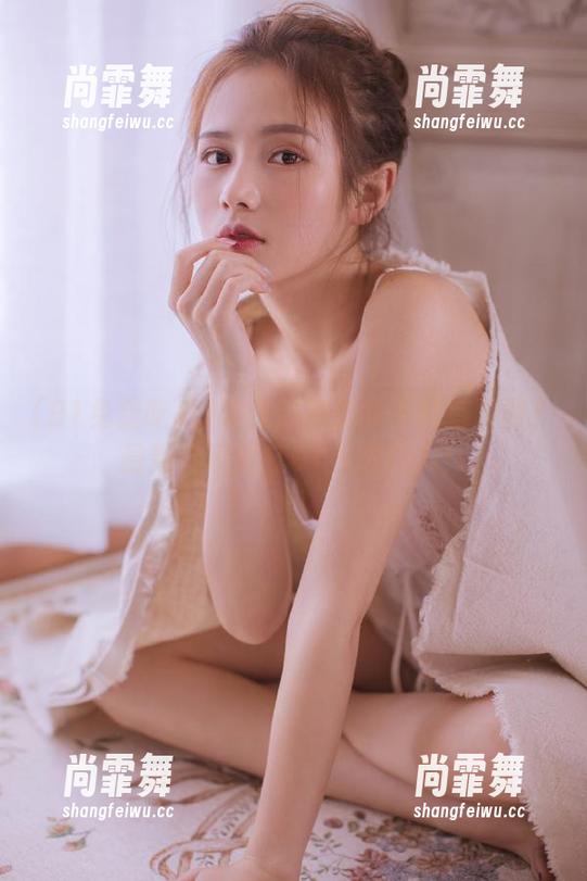谁说热辣新闻不配有腔调？最新吃瓜就在91免费吃瓜！