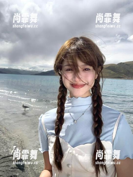 91吃瓜群众 不小心路过91吃瓜群众的地址,被惊到的瓜种满地。