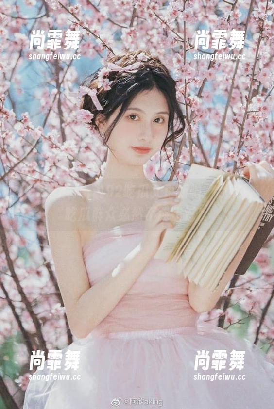 听说92吃瓜又更新啦，我这种吃瓜群众必然不能错过！