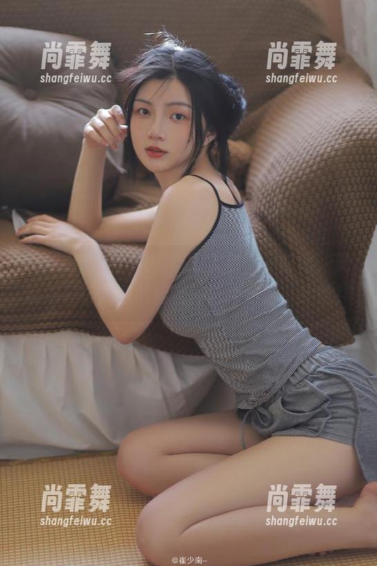 打开92吃瓜入口，一时间，灵魂都要被周围的闲言碎语牵走了，哈哈！