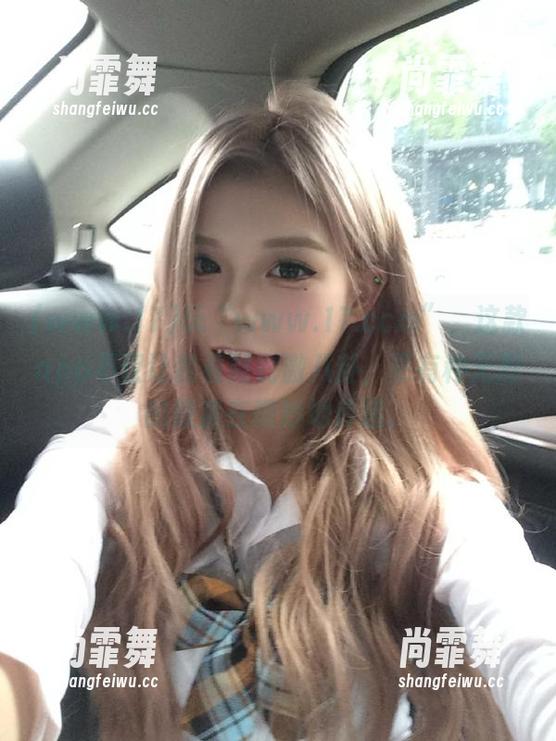 玩“www.17.ccm”，这款app不仅让我看到刺激八卦，更有种无形的联系在微妙地传递。