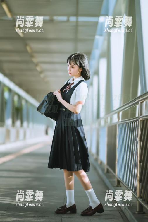 “www.tttzzz668.su”：免费获取一把钥匙，打开你未知的瓜田大门，狙击八卦靠近咯！