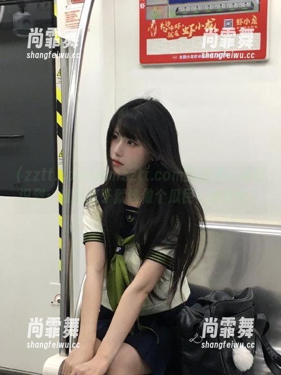 mmzztt.com的视频让我意识到：我这辈子就该做个瓜民！哈哈哈！