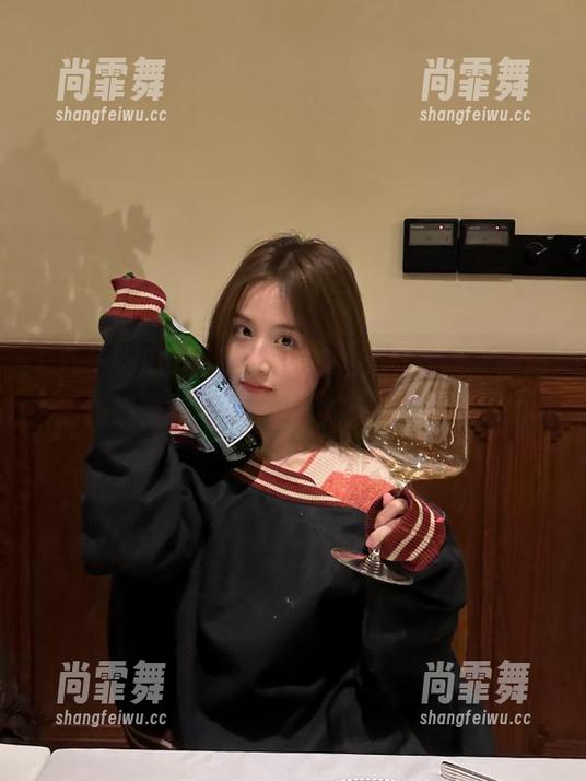 九一吃瓜 看那个九一吃瓜的视频,瞬间让我感受到了无奈与欢乐并存的奇妙。