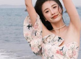 五一吃瓜在线今日的热门，瓜太大了，口水都流出来了！
