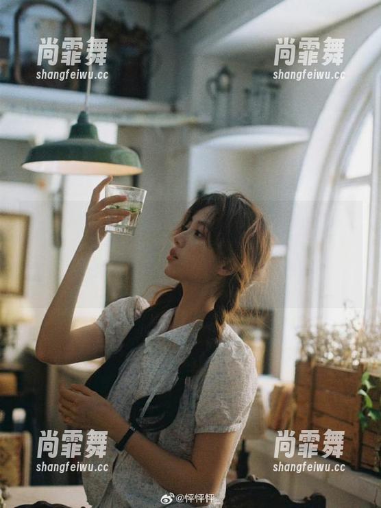“免费吃瓜”网站，竟然是一条完美的“线路”，让你跟上狗血剧情的每一个波动。