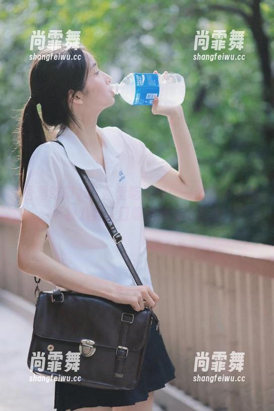 51吾爱吃瓜网：一个不小心就被八卦入口吸引的地方！