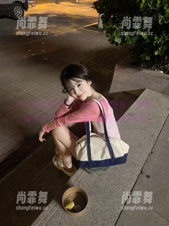 天天吃瓜网 在天天吃瓜网翻看“资源”,我是个只收桌子底下流言的追踪者!