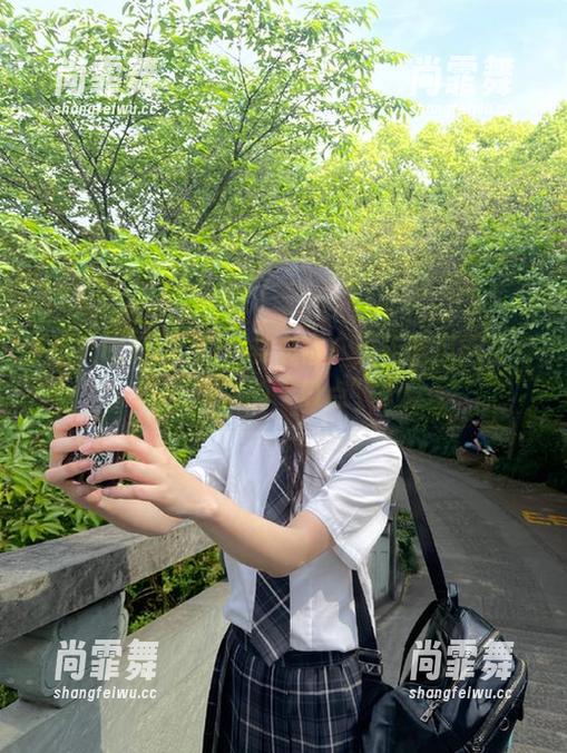 聊八卦必备：天天吃瓜网页引爆你的“瓜点”