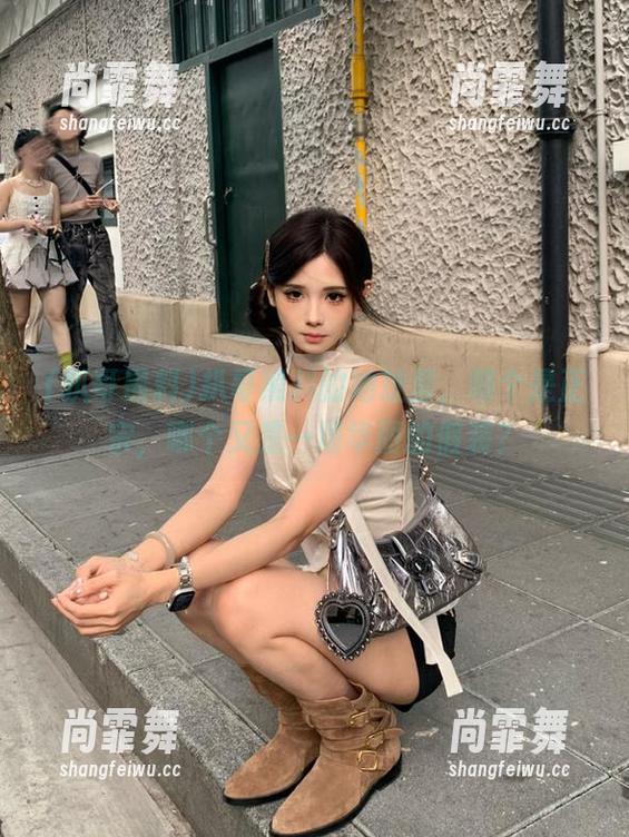 扒哥黑料的地址里，哪个是正宗，哪个又是一场华丽的假装？