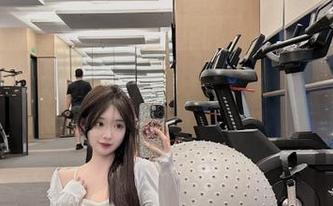 黑料91首页每次更新都是我家小狗洗澡时的严重精神创伤