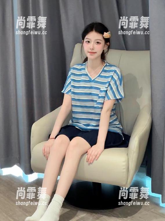在线聊瓜！黑料91今天又放出了哪个猛料，心里默默期待中…