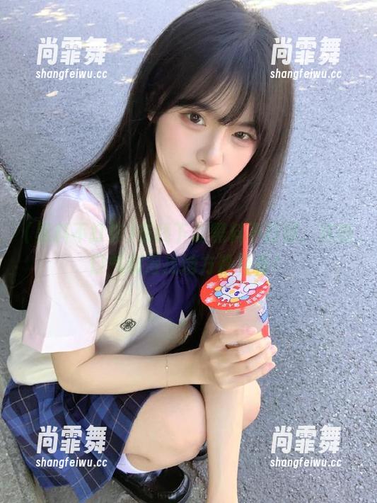 在线下载黑料不打烊，连喘口气都得找地方躲着看！
