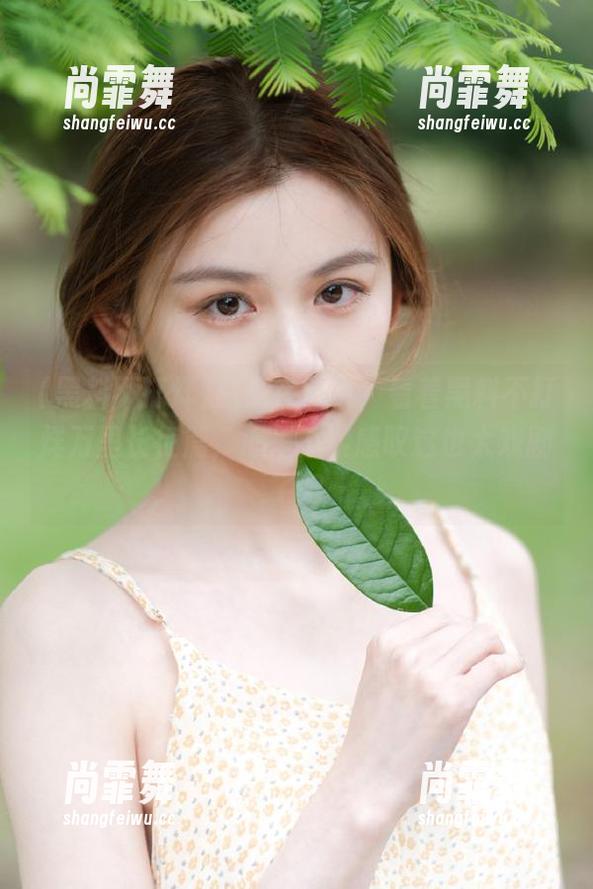 瘫坐在首页，看着黑料不打烊万里长征篇，心里不禁感叹这也太戏剧了吧