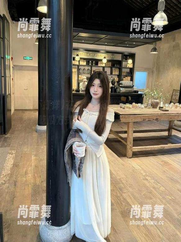在黑料不打烊官网，你过得怎样？吃瓜方式五花八门，各种掰一掰再看。