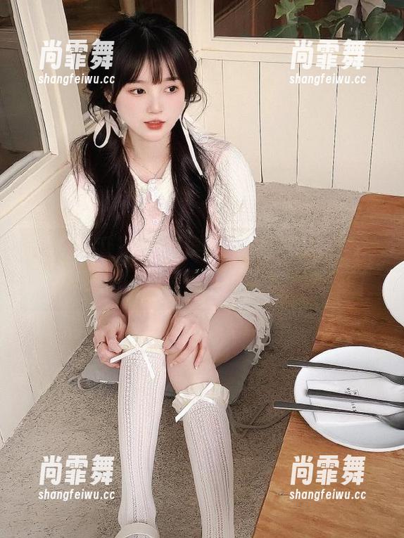 黑料吃瓜 向大家推荐黑料吃瓜app!地址也不关键,重点是瓜简直太‘甜’了!
