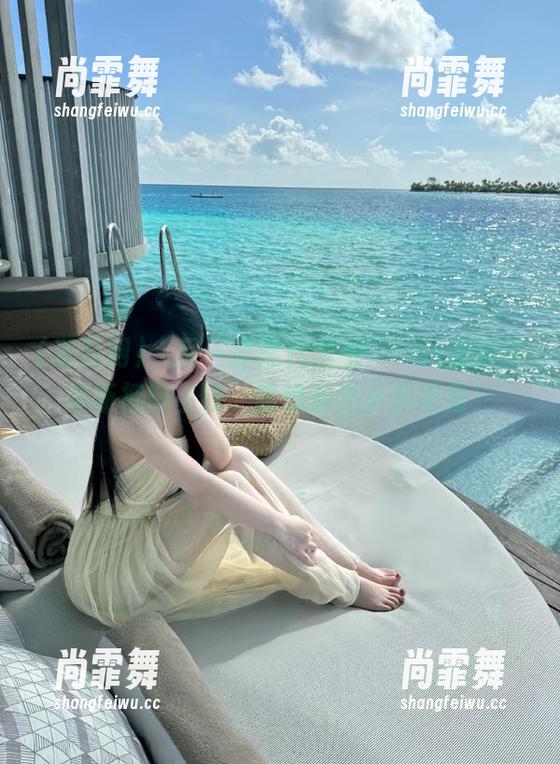 “又一部现代悲剧”——黑料网最新视频上线，真想躲到小黑屋里！