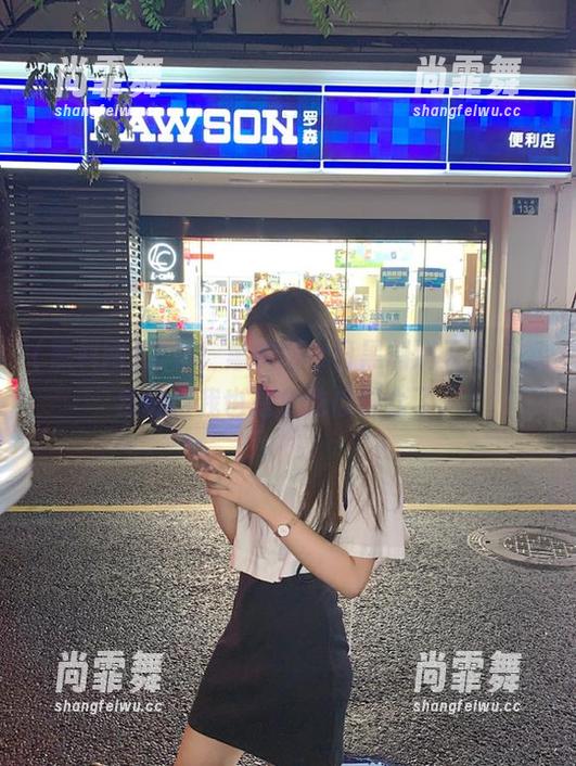 发布！黑料网今日黑料满天飞，忽然觉得我也是个吃瓜群众了。