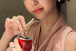 来看“黑料老司机”的“链接”，又是让人无法自持的囧事！