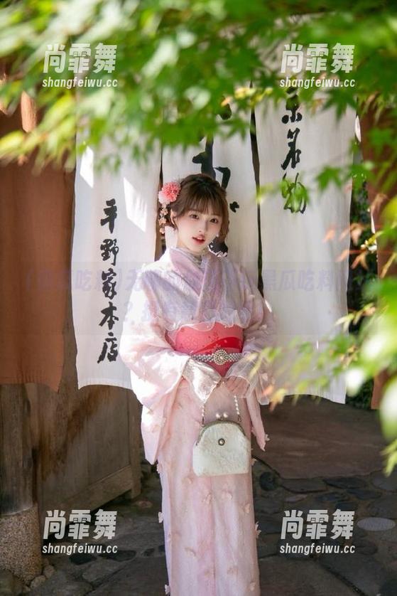 无聊的你还不玩黑瓜吃料网站？挺有意思的哦！