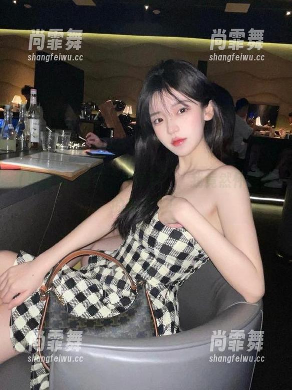 看着“黑网料”，我竟然怀疑我的审美了！